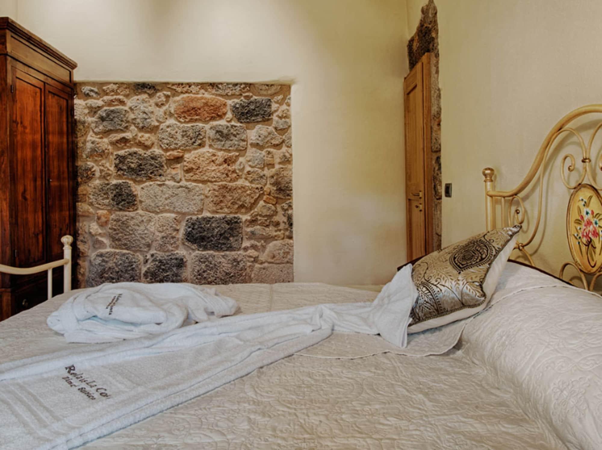 Relais La Costa Historical