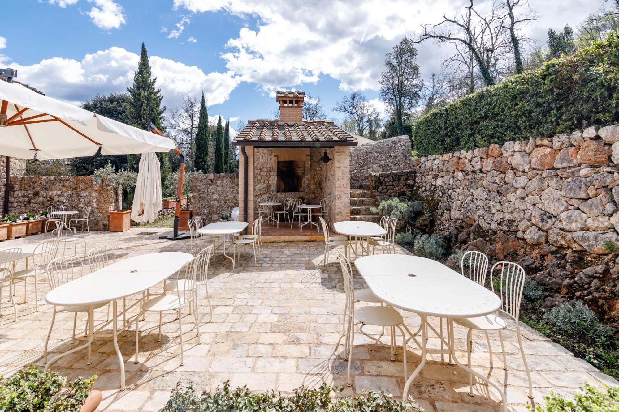 Relais La Costa Historical Resort Monteriggioni